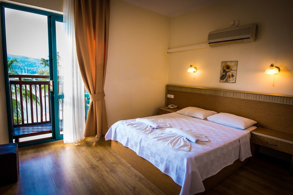 Levent Hotel Фетхие Экстерьер фото