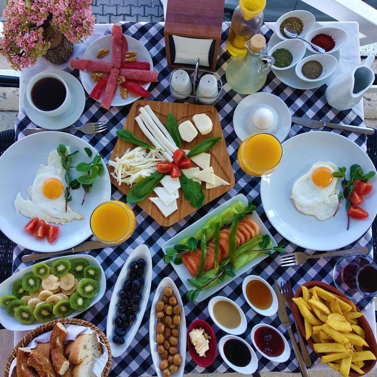 Levent Hotel Фетхие Экстерьер фото